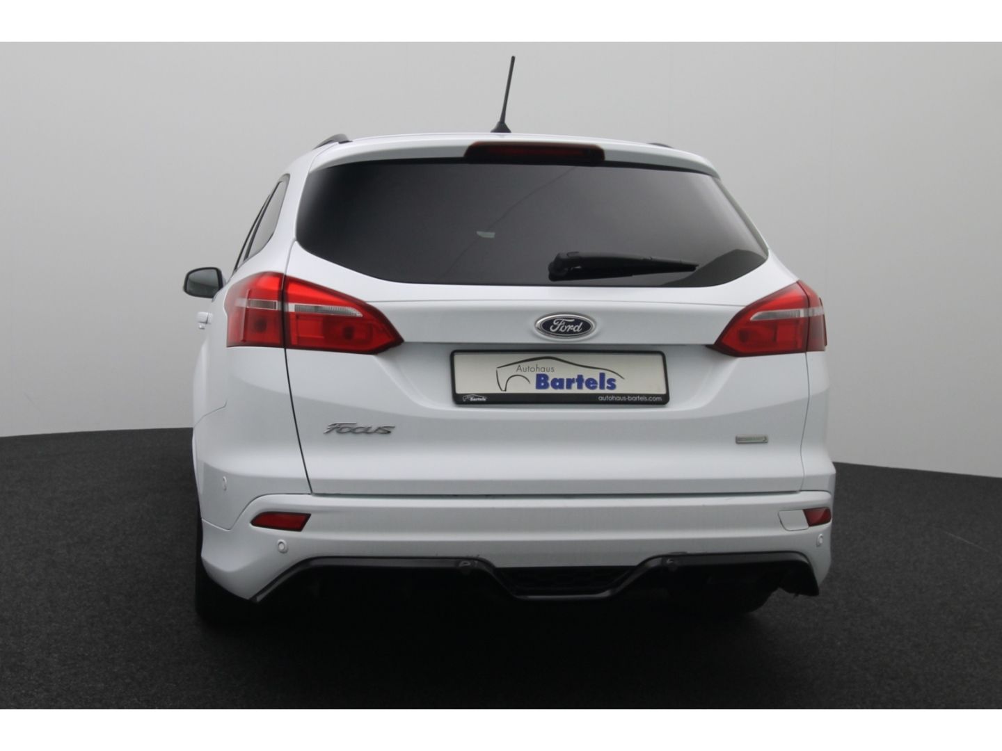 Fahrzeugabbildung Ford Focus 1.0 Turnier ST-Line 2-Zonen-Klimaautom