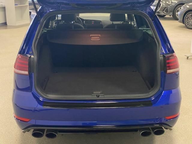Fahrzeugabbildung Volkswagen Golf VII Variant 2.0 4Motion BMT R-Line+PANO+NAV