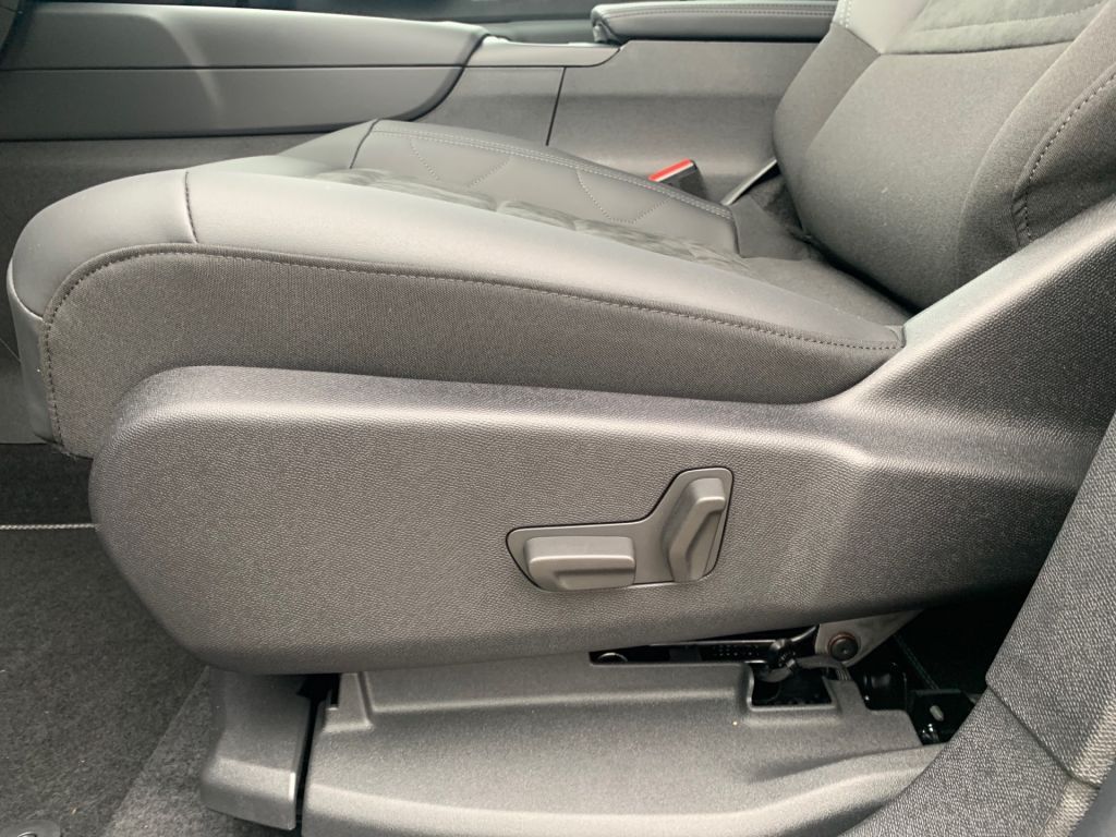 Fahrzeugabbildung Citroën C5 Aircross Pure Tech 130 S&S EAT8 FEEL PACK