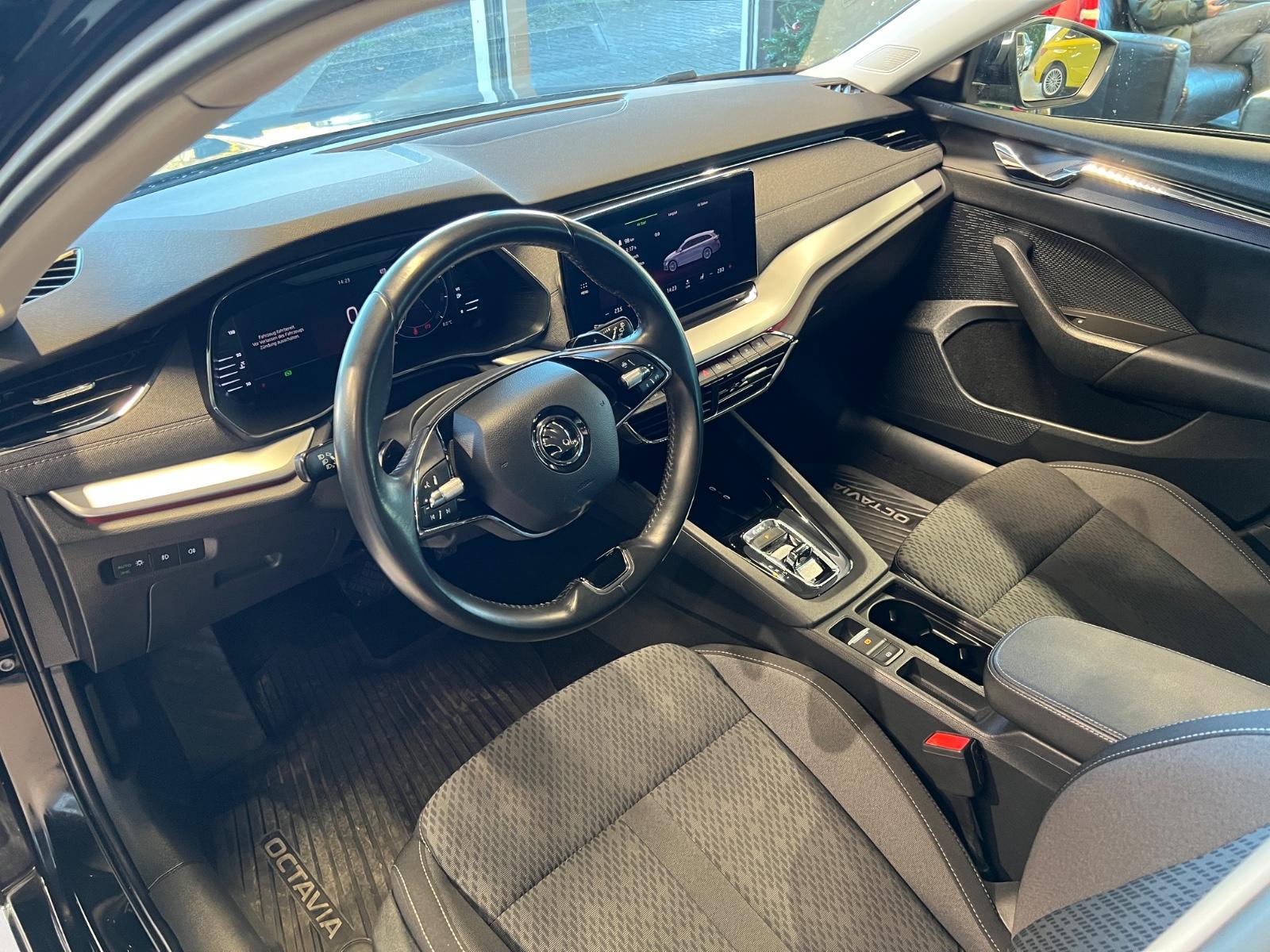 Skoda Octavia 2.0TDI DSG4x4 COMBI*LED*AMBIENTE*KEYLESS, миниатюра 10