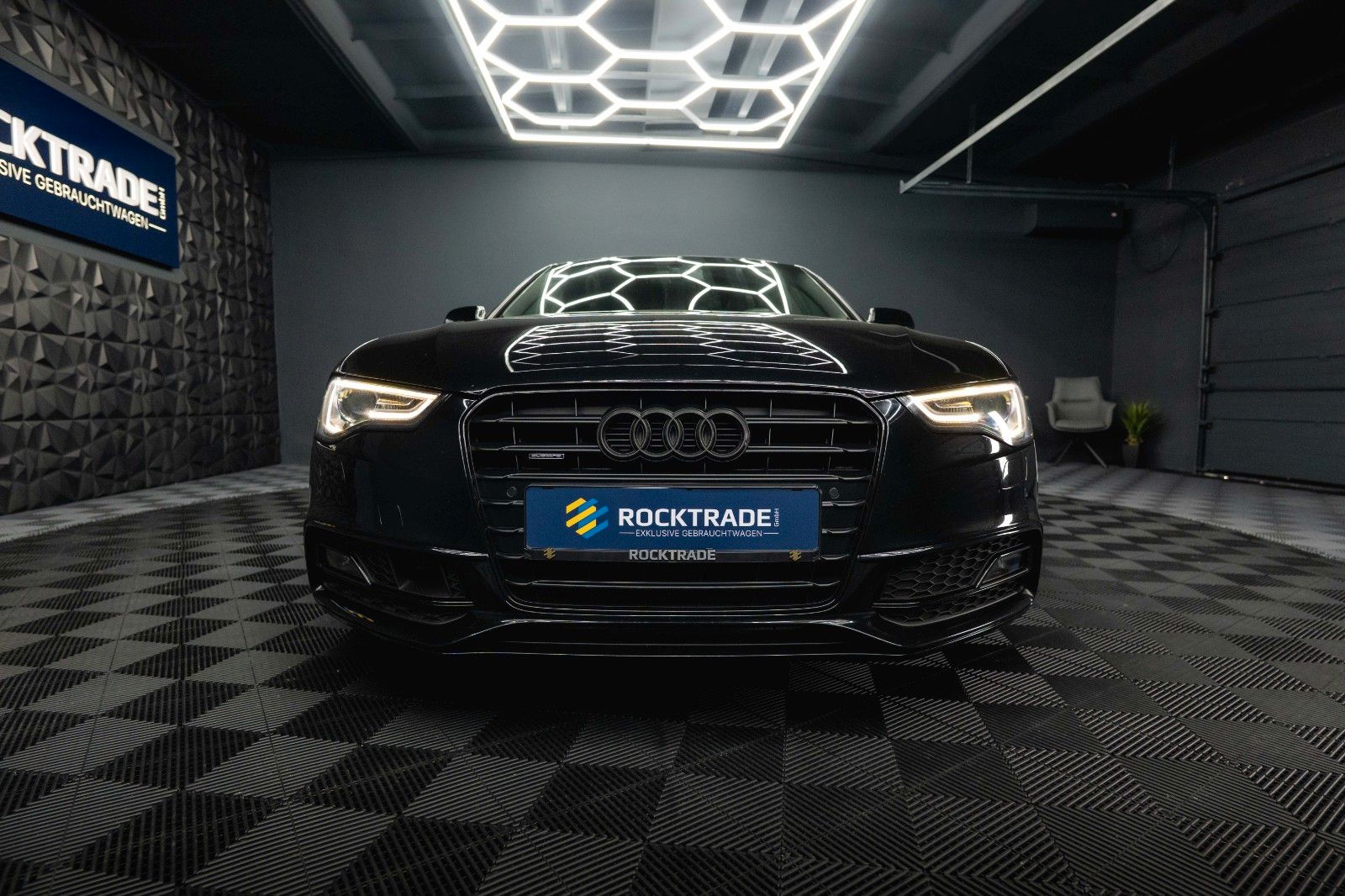 Fahrzeugabbildung Audi A5 Sportback 3.0 TDI quattro S-Line Sport+ Black