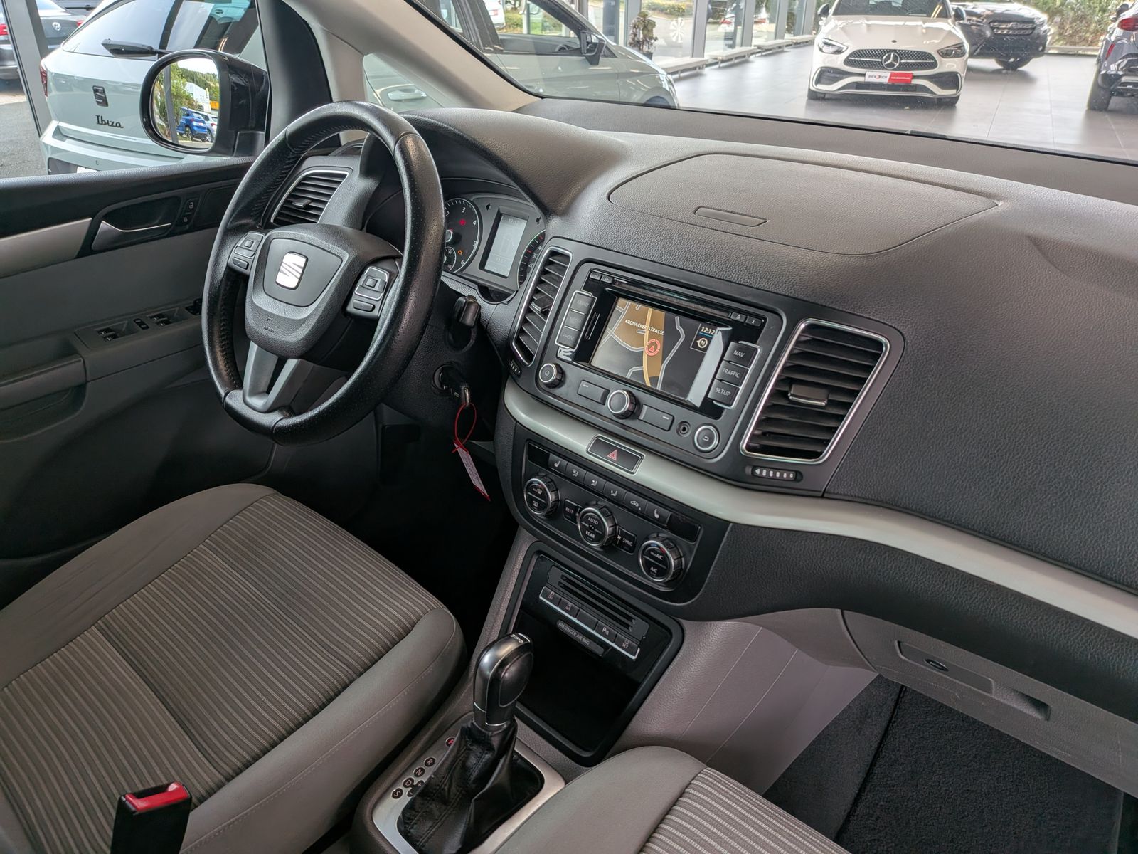 Fahrzeugabbildung SEAT Alhambra 2.0 TDI Style Bi-Xen 7-Sitz Cam Tempoma