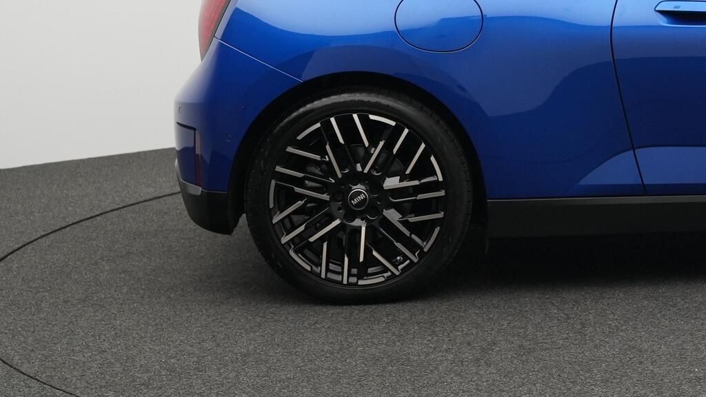 MINI Cooper SE - Bild 16