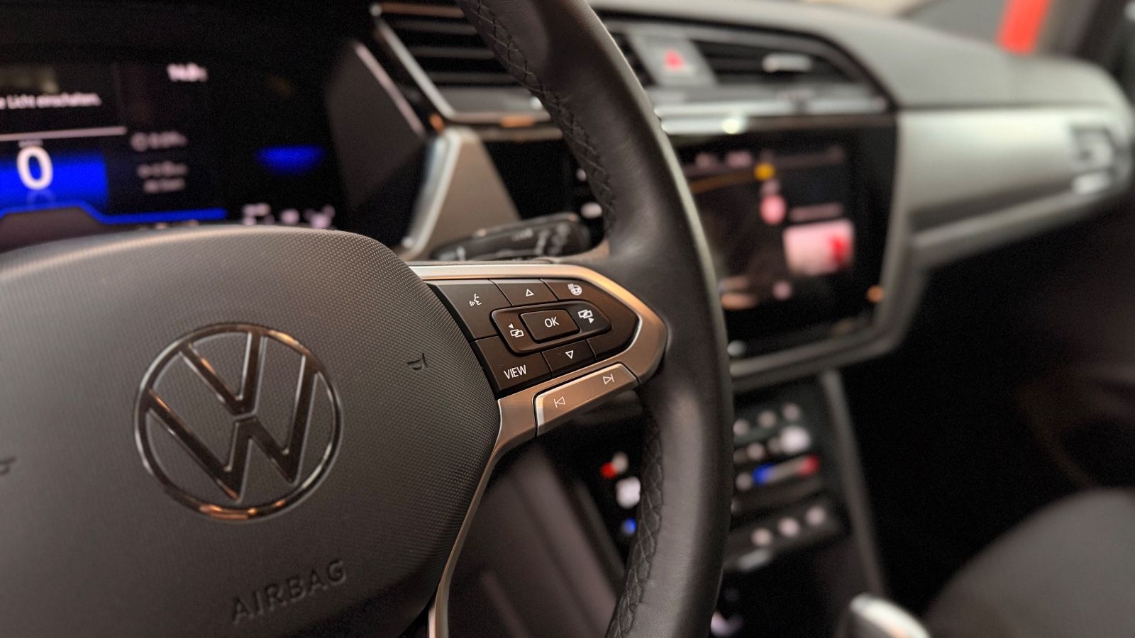 VW Touran Touran Comfortline AHK|Dynaudio|7-Sitzer|Kamera Vorschau 27