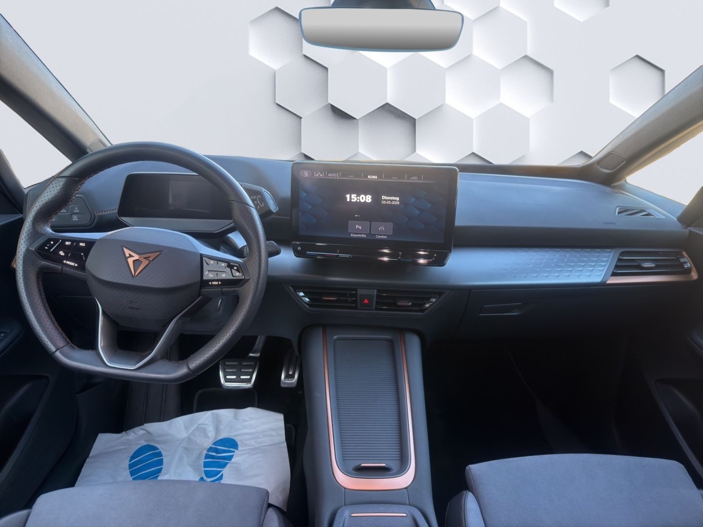 Born 150kW LED ACC 360°Kamera ParkLenkAssist Sit