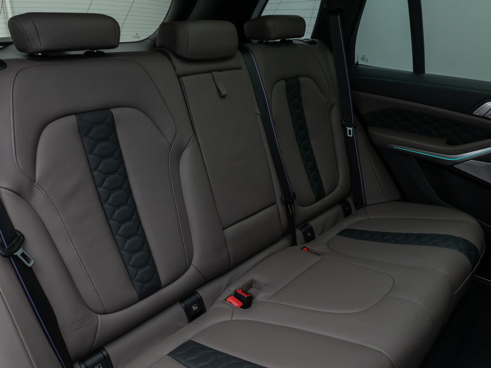 Fahrzeugabbildung BMW X5 M Competition Panorama 360°B&W IndividualVoll