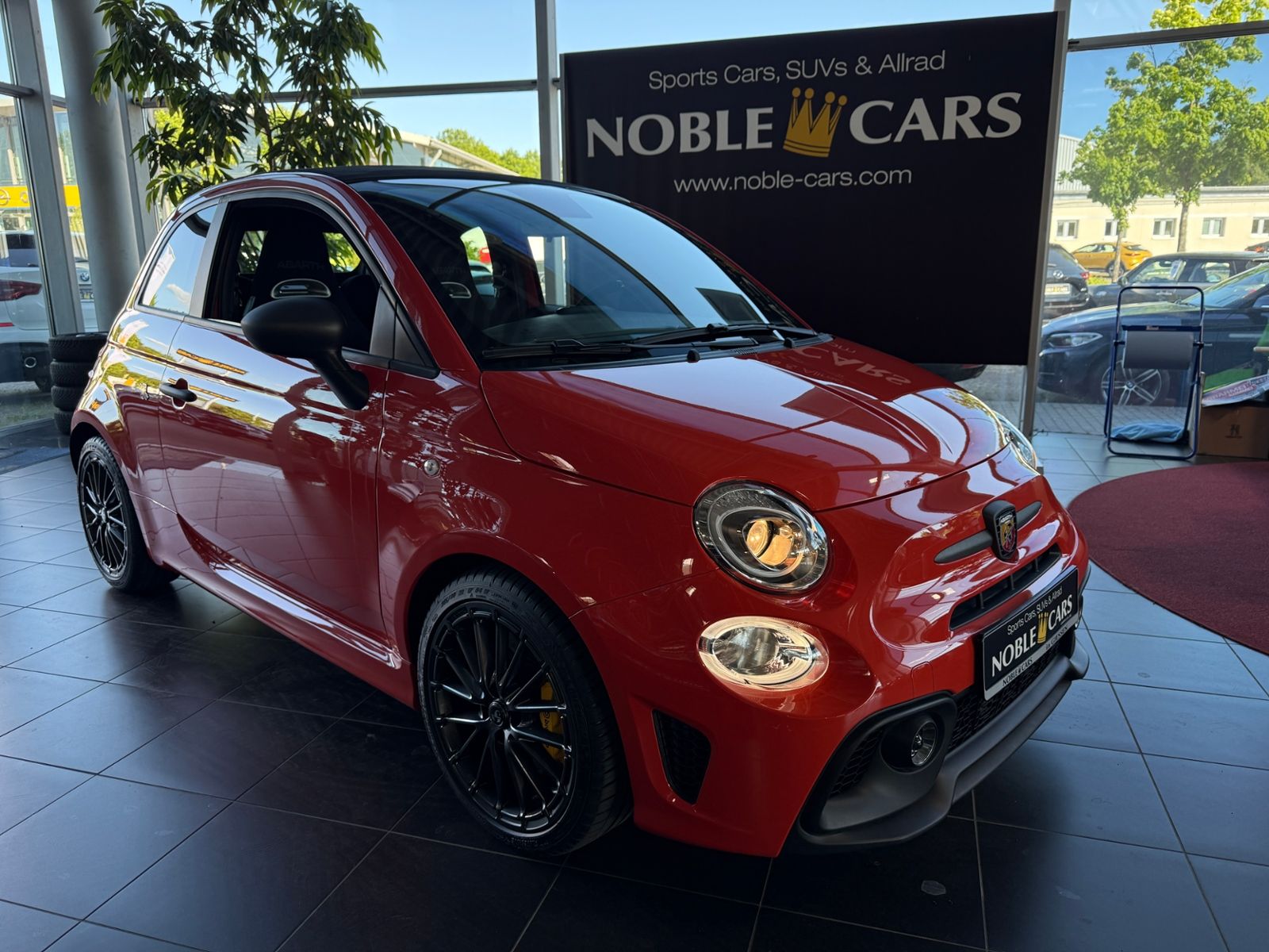 Fahrzeugabbildung Abarth 695C Aut. CarPlay ALU