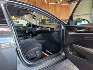 Opel Insignia B*LKHZ*2-ZONEN*LED*CARPLAY*CAMERA*