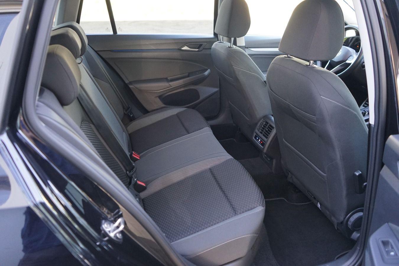 Volkswagen Golf Variant VIII 2.0 TDI Active*Panorama*LED*