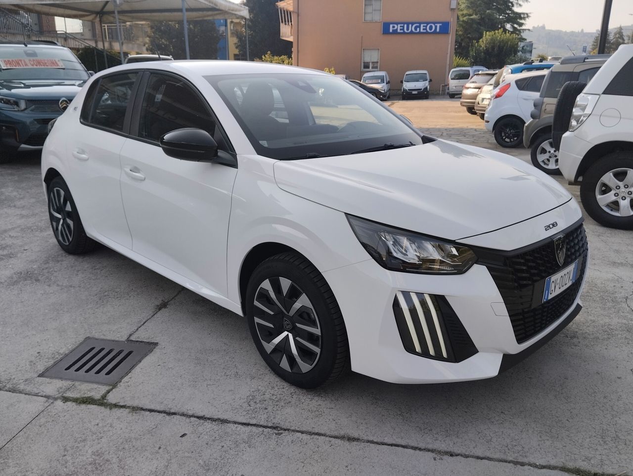 Peugeot 208 motore elettrico 136 CV 5 porte Acti imagem 2