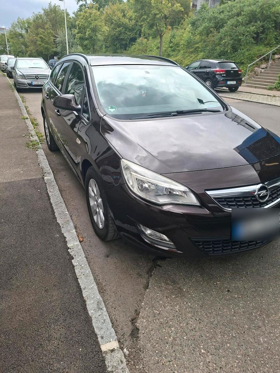 Opel Astra, 2012