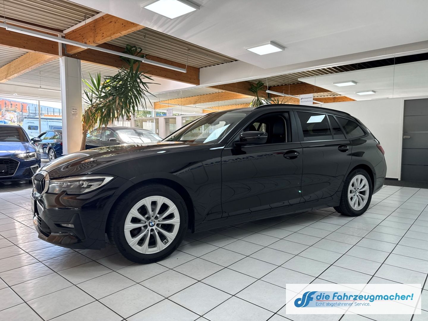Fahrzeugabbildung BMW 320 d Advantage Touring Mild-Hybrid EU6d Navi Di