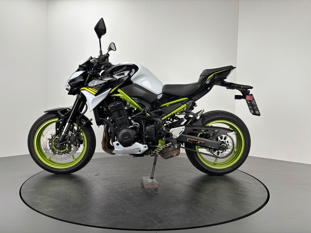 Fahrzeugabbildung Kawasaki Z900 *TOP-ZUSTAND *SERVICE NEU