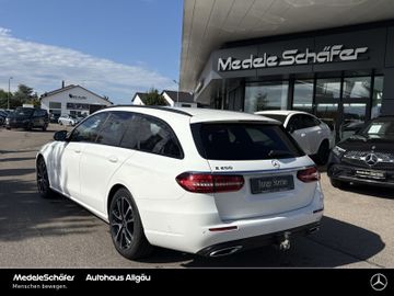 Mercedes E 200 - 3