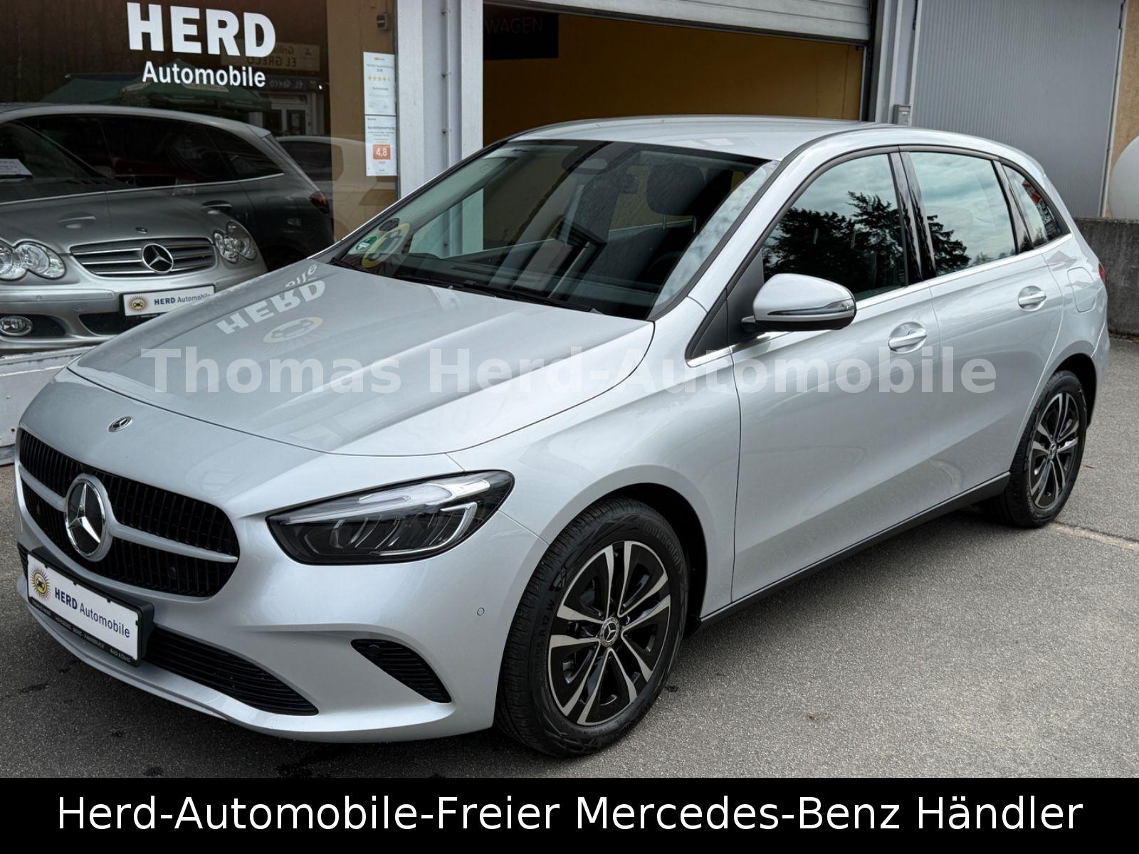 Mercedes-Benz B 250 e-Plug-in-Hybrid-Automatik-2600Km-1 Hand!