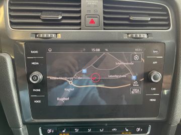 Volkswagen Golf VII Variant *ACC*NAVI*SHZ*PDC*LED*TOUCH*