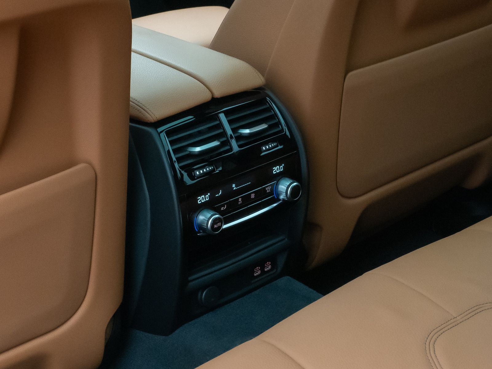 Fahrzeugabbildung BMW 530d M Sport Panorama 360°Laser HUD HiFi SoftCL