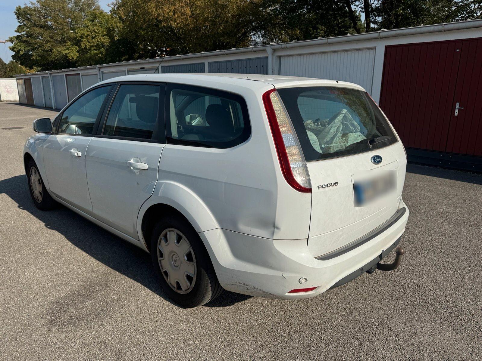 Ford Focus 2009 — photo 8