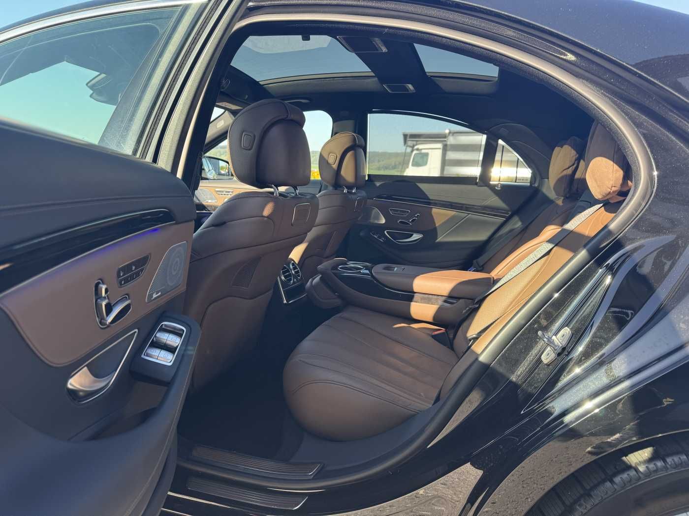 Fahrzeugabbildung Mercedes-Benz S 400d 4M AMG+Pano+Burm+Distr+Massage+ HUD
