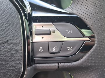 Peugeot 408 GT PT 130 Navi+SD+360°+SHZ+Carplay+LM+LED