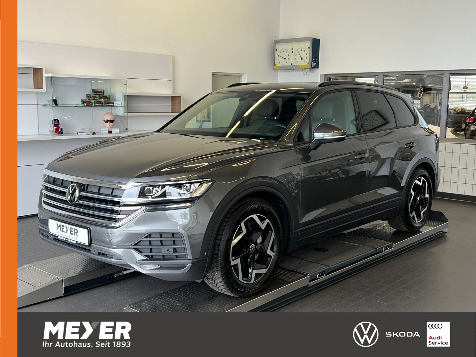 Fahrzeugabbildung Volkswagen Touareg 3.0 TDI 4MOTION *AHK,Luft,Leder,ACC,Kame