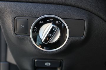 Mercedes-Benz CLA 200 Lim. *sehr gepflegt*