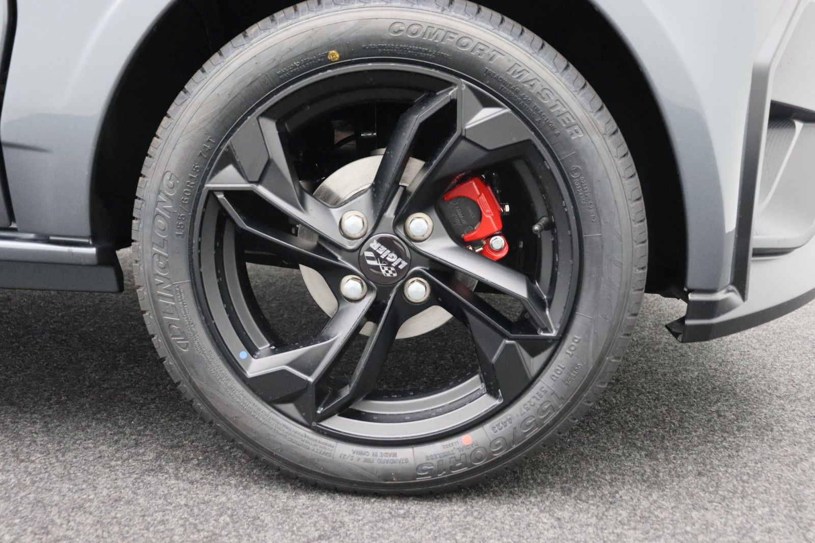 Fahrzeugabbildung Ligier JS50 Revo-D Elite *Fahren ab 15* SERVO