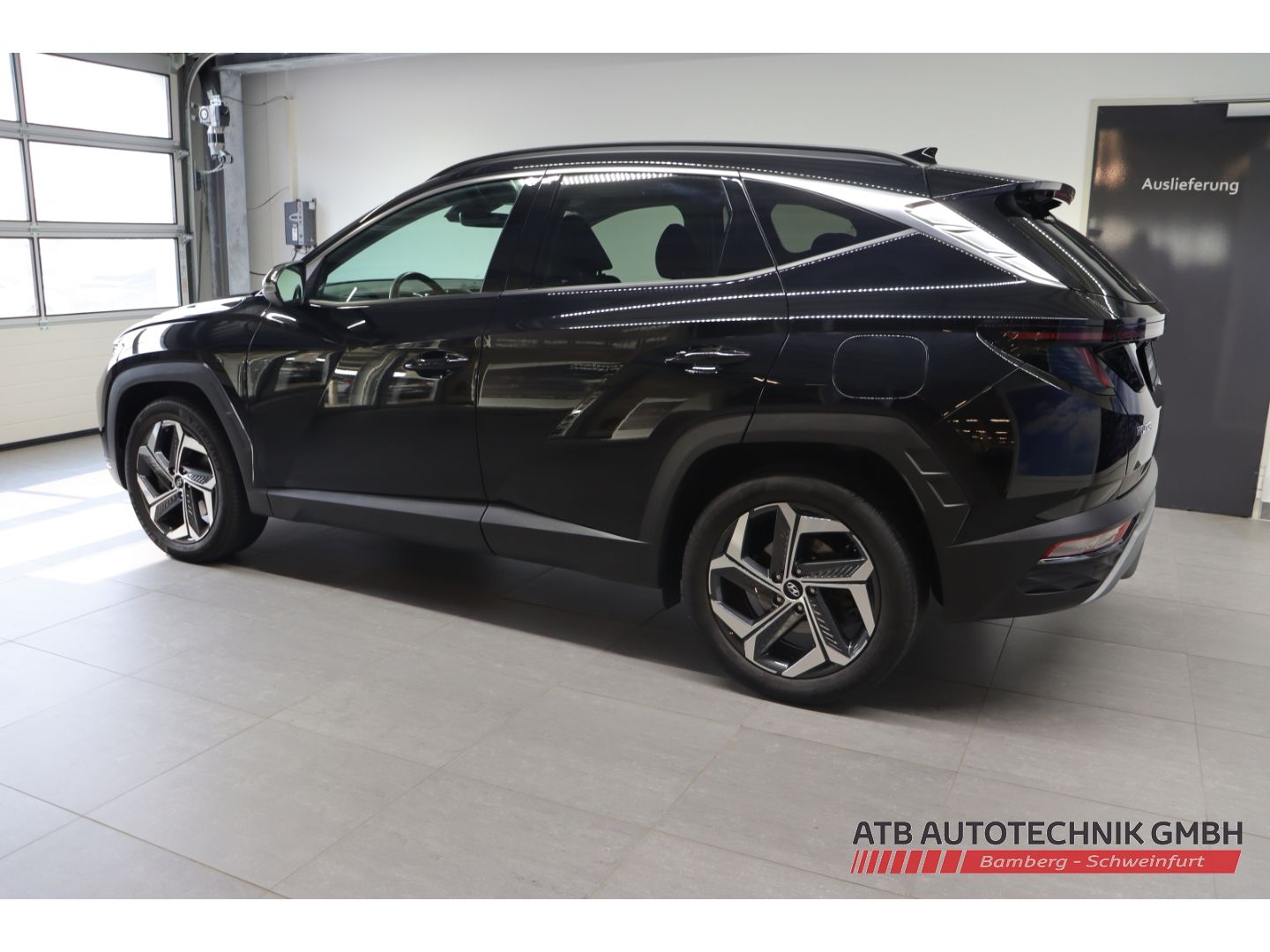 Fahrzeugabbildung Hyundai Tucson Trend PHEV 97,7%SOH 1.6 T-GDi 265PS 6-AT
