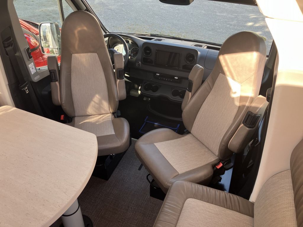 Fahrzeugabbildung Eura Mobil Profila T 696 EB YoungStar