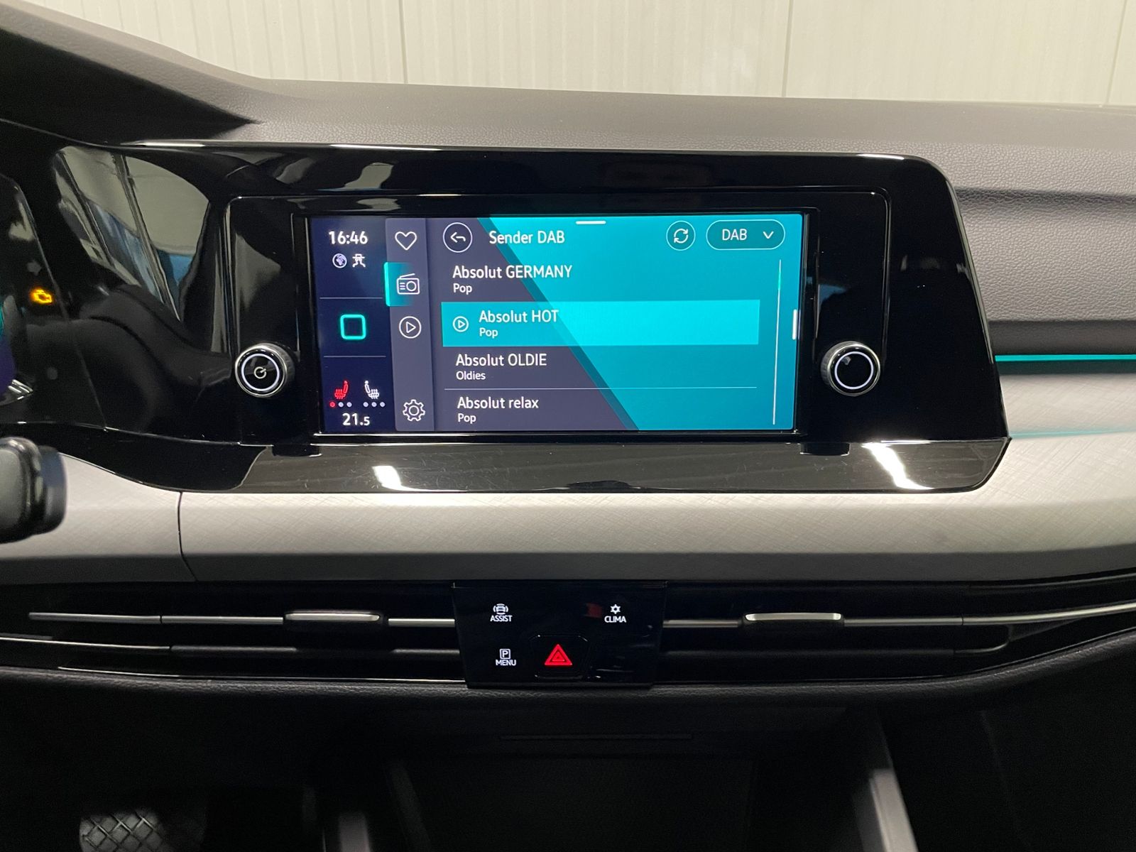 Golf VIII Variant Life 2.0 TDI DSG APP SHZ LED