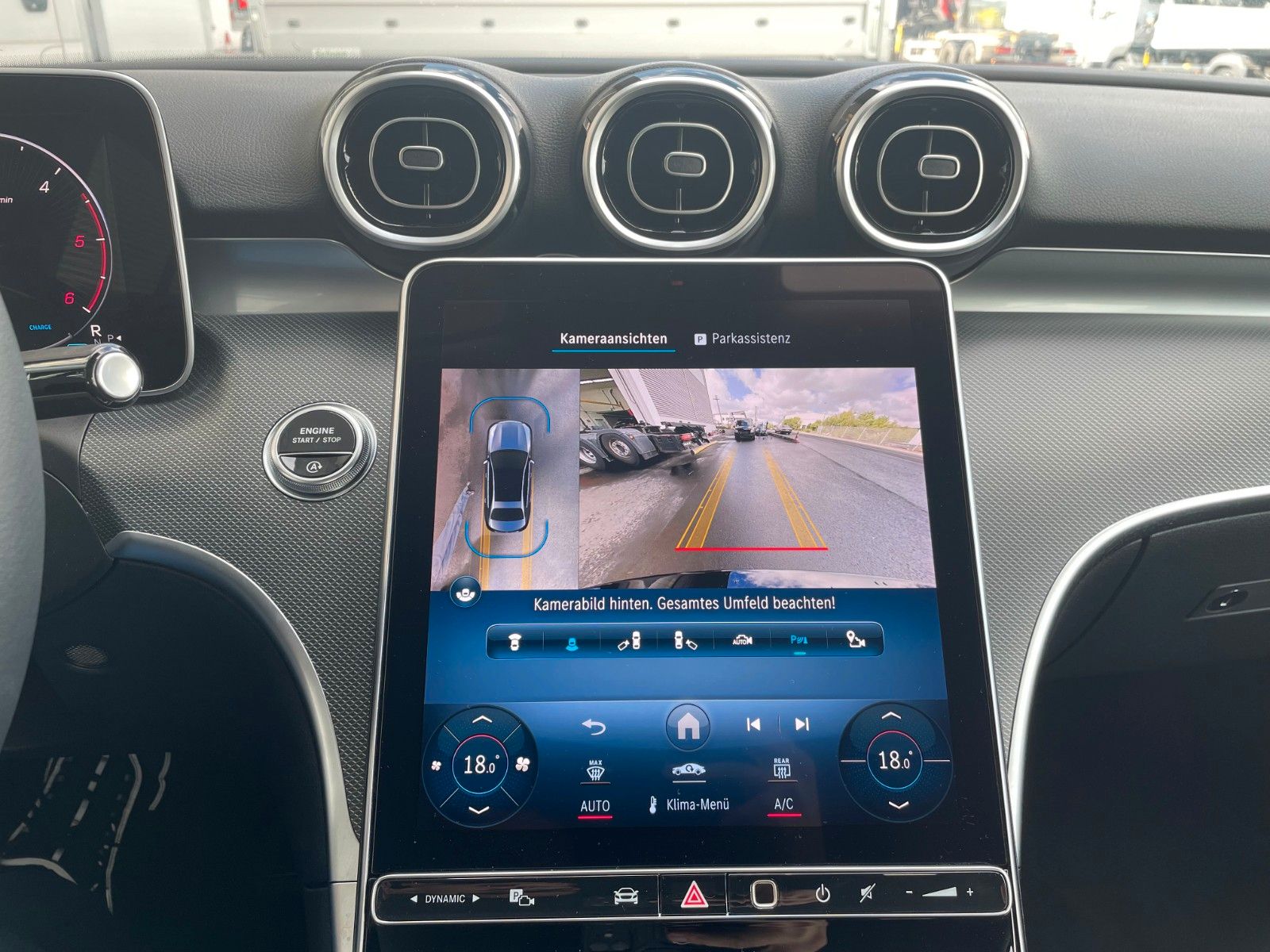 Fahrzeugabbildung Mercedes-Benz C 200 d AVANTGARDE 360°+TOTW+Carplay+Ambiente