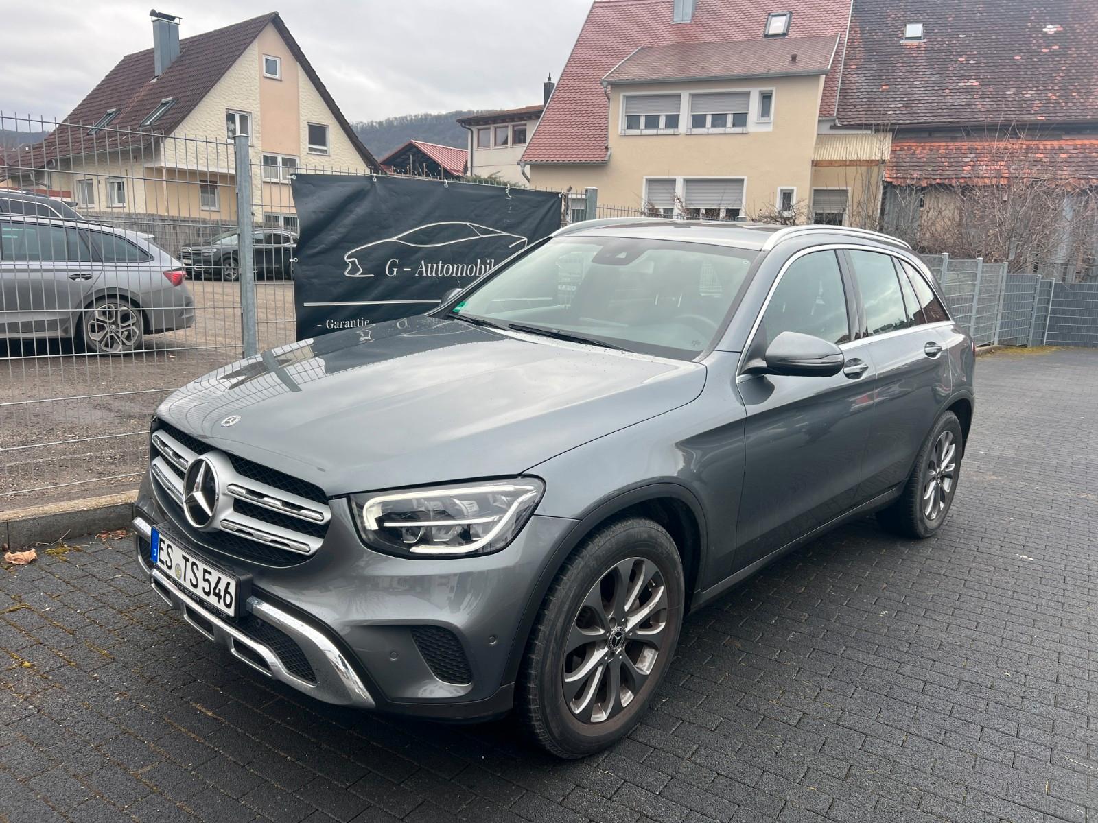 Mercedes-Benz GLC300 4Matic*Navi*LED*PDC*ShZ*AHK*2.Hand