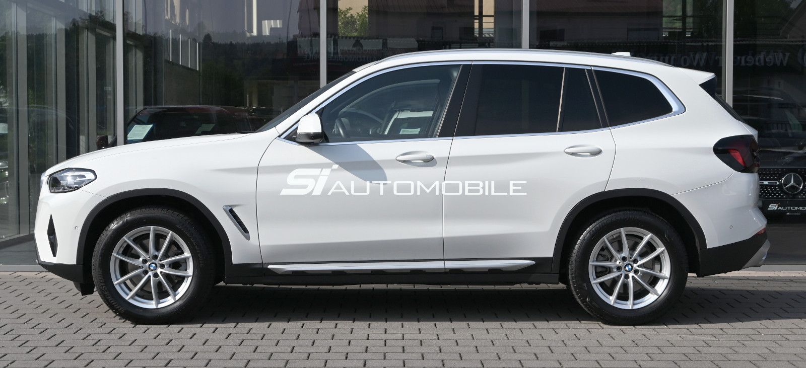 Fahrzeugabbildung BMW X3 xDr20d °AHK°M SPORT LENKRAD°STANDHEIZUNG°360°