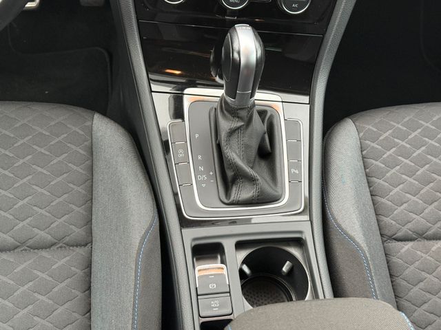 Volkswagen Golf VII Lim. Join Automatik *SH*PDC*BT*MFL*NAVI