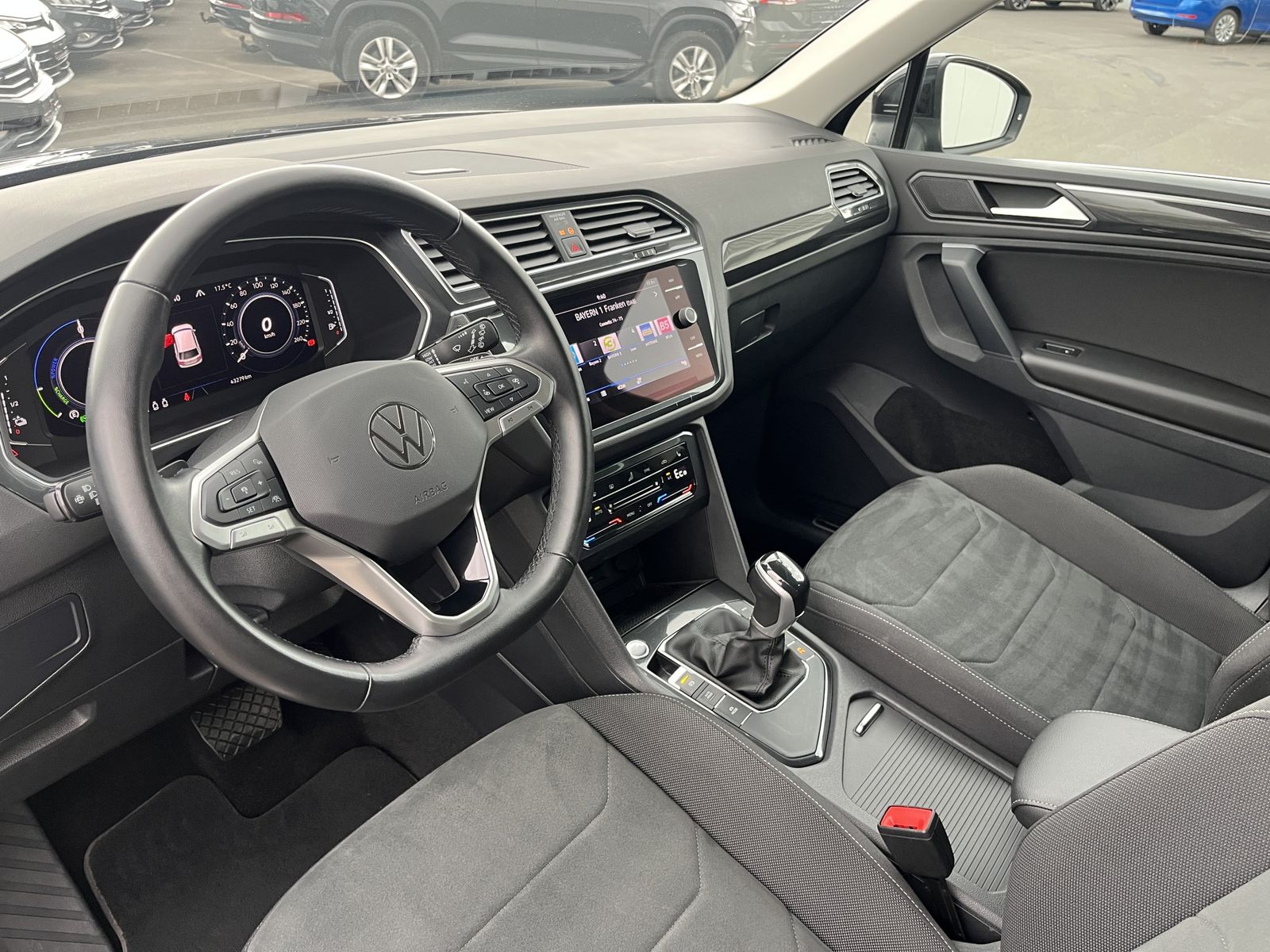 Volkswagen Tiguan 1.4 TSI e-Hybrid Elegance 156€ m.20% Anz. foto 12