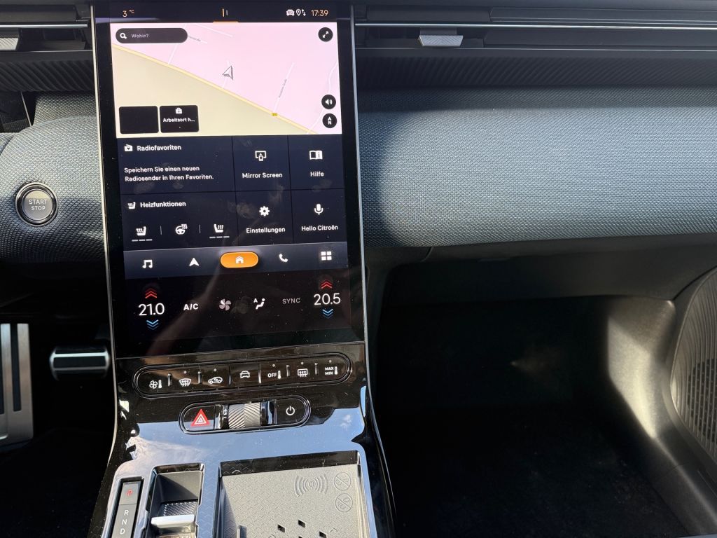 Fahrzeugabbildung Citroën e-C5 Aircross 210 Komfort-Range MAX *Schiebedach