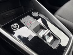 Fahrzeugabbildung Audi A3 Limousine S line 35 TDI S-tr. - Navi+*ACC*App