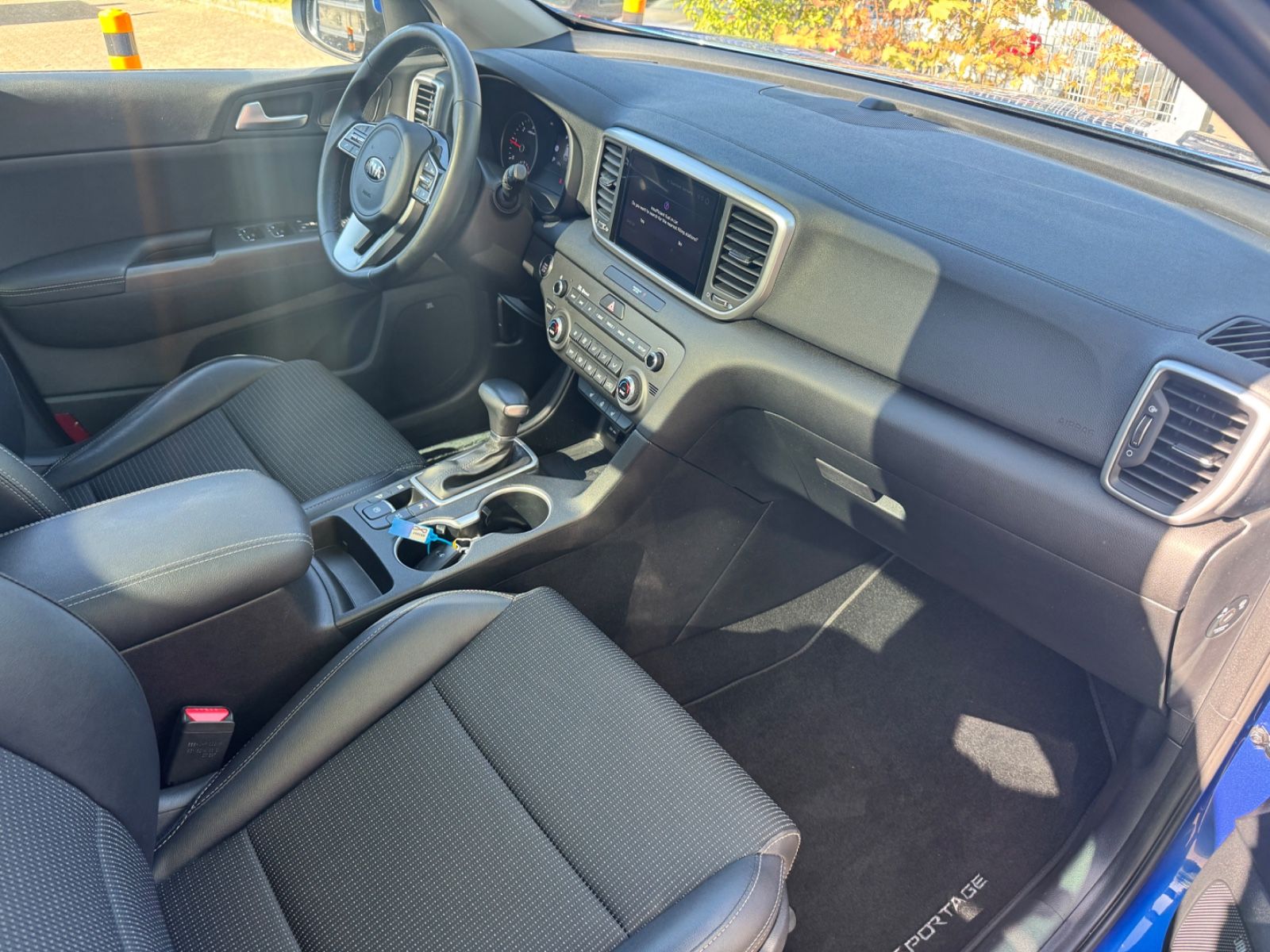 Fahrzeugabbildung Kia Sportage 1.6 CRDi Black Edition Panorama+LED+JBL