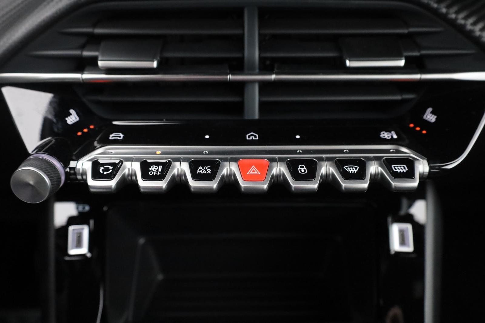 Peugeot 2008 1.2 PureTech LED ACC Kamera