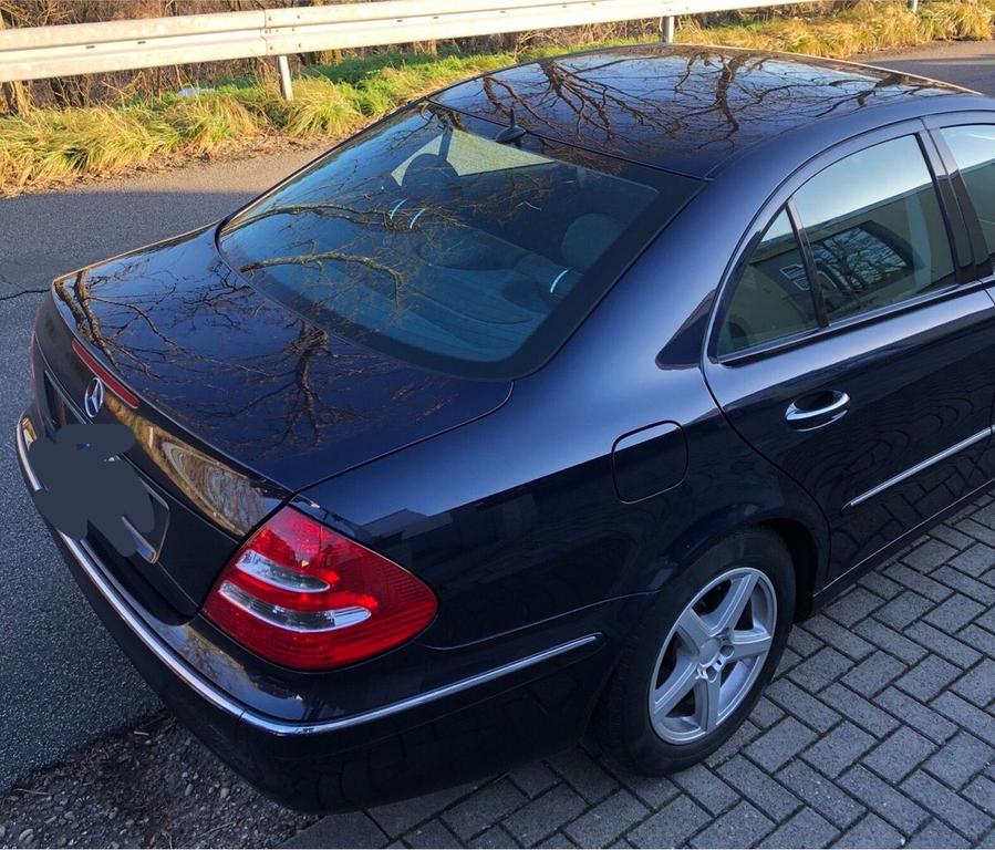 Mercedes-Benz E 200