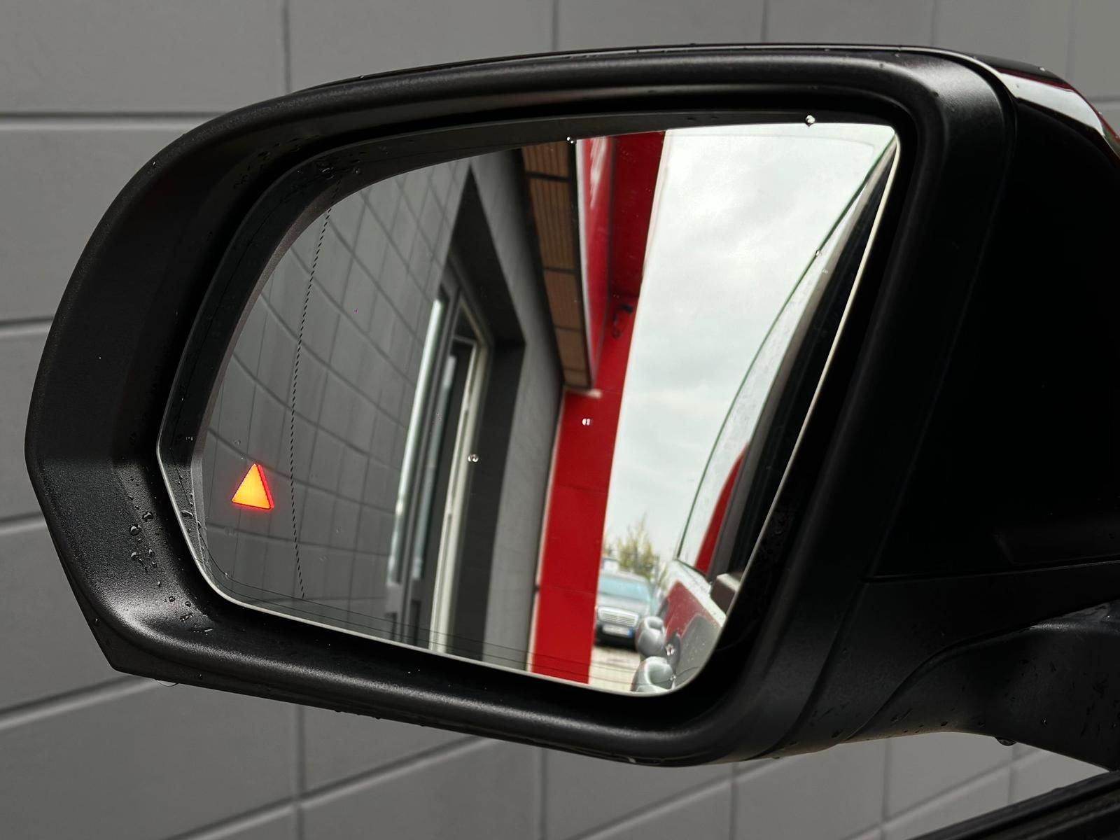 MERCEDES-BENZ V 250d EDITION 2020 AMG LANG* LED#AHK#PANO#SHZ - Image 25