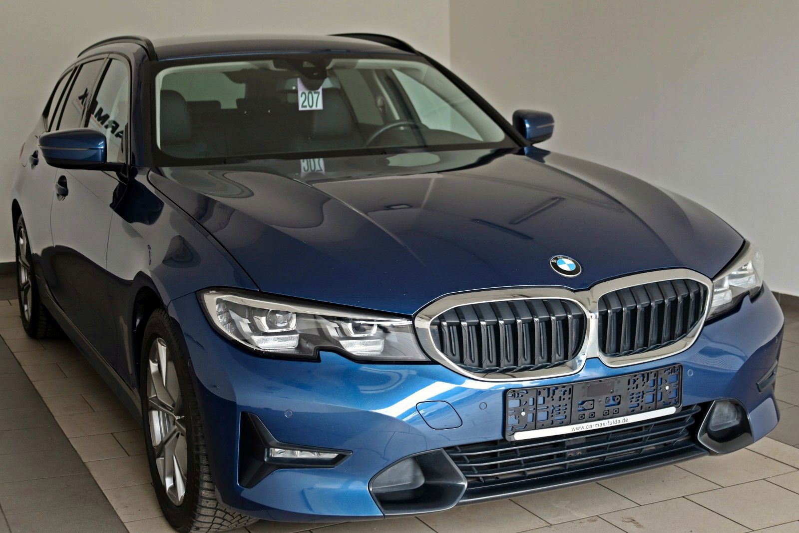 Fahrzeugabbildung BMW 330d xDrive Touring Sport Line T.Leder,Navi,LED