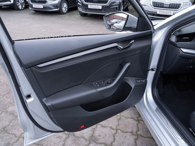 Octavia Combi 1.4 TSI iV Clever DSG DCC+NAVI+RFK