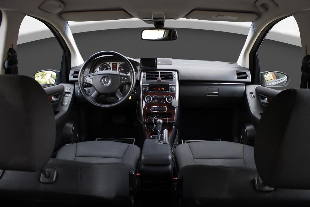 Mercedes-Benz B 200
