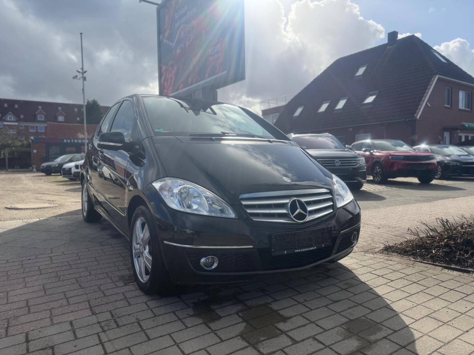 Mercedes-Benz A 160 *Scheckheft*Schiebedach*TÜV*Klima*PDC