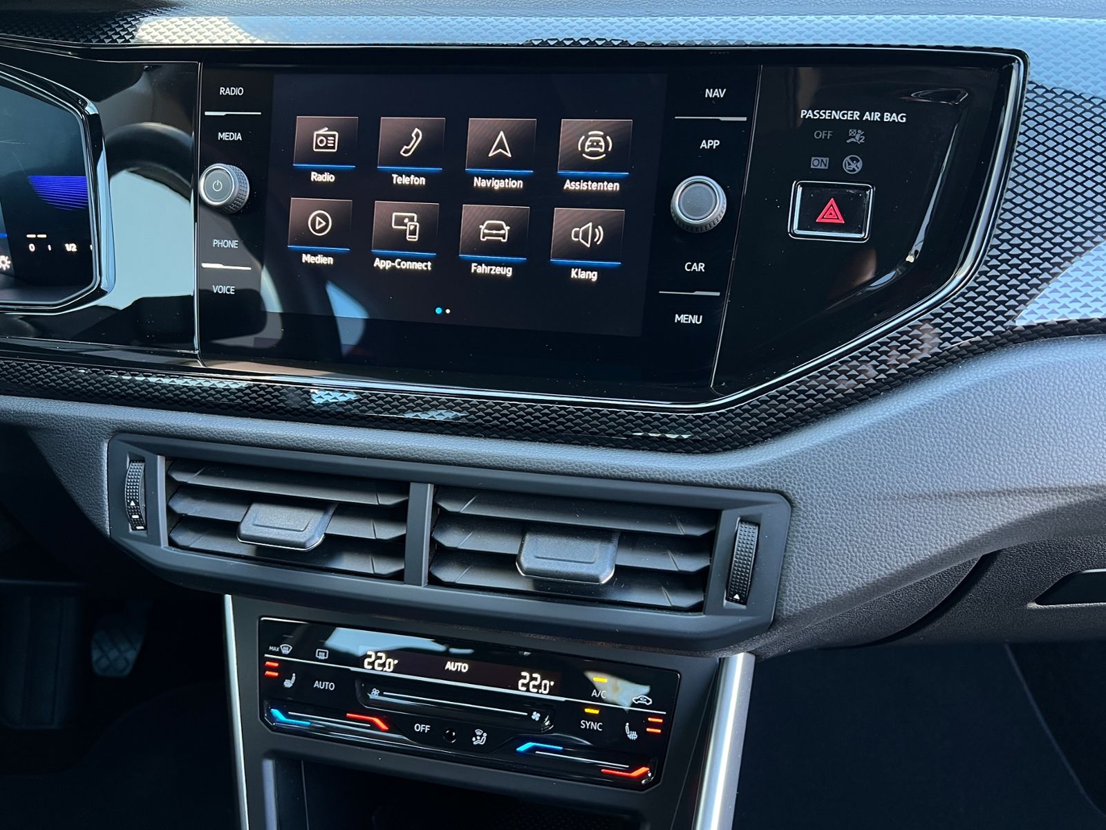 Fahrzeugabbildung Volkswagen Polo 1.0 TSI Life *AppConnect, Sitzheizung, ACC*