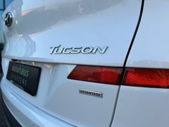 Fahrzeugabbildung Hyundai Tucson 1.6 CRDi *AHK*NAVI*KAMERA*LED*1.Hd.*