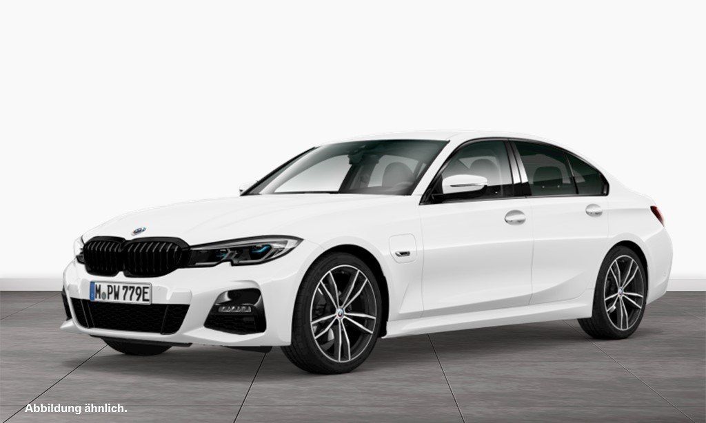 Image of BMW 330