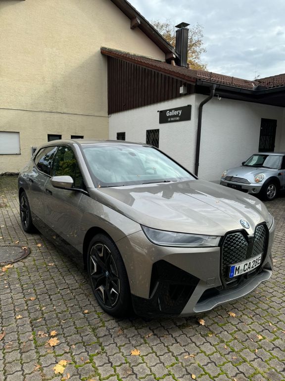 BMW iX 40 xDrive