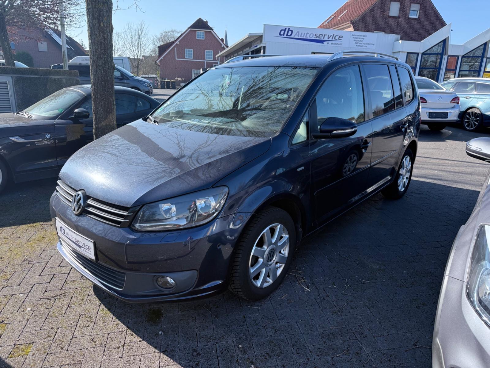 Volkswagen Touran Life AHK SHZ Navi.